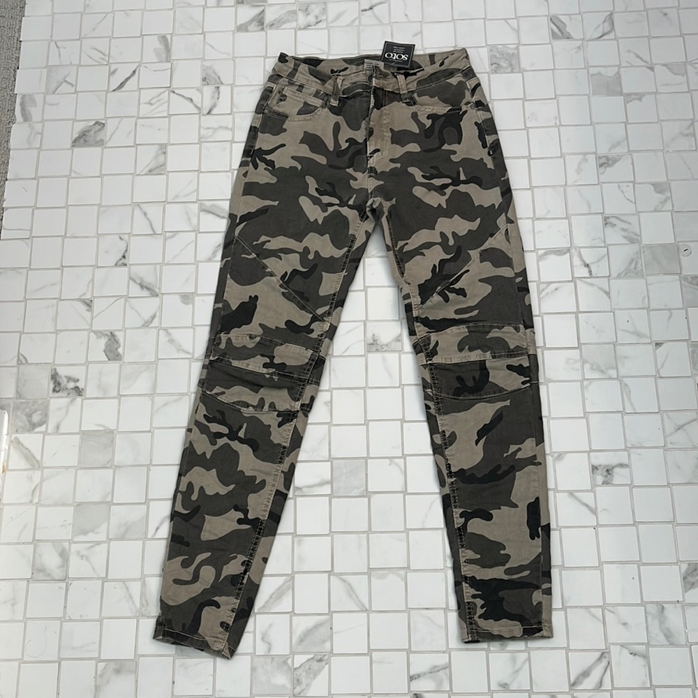 Soto Boutique Camo Jeans
